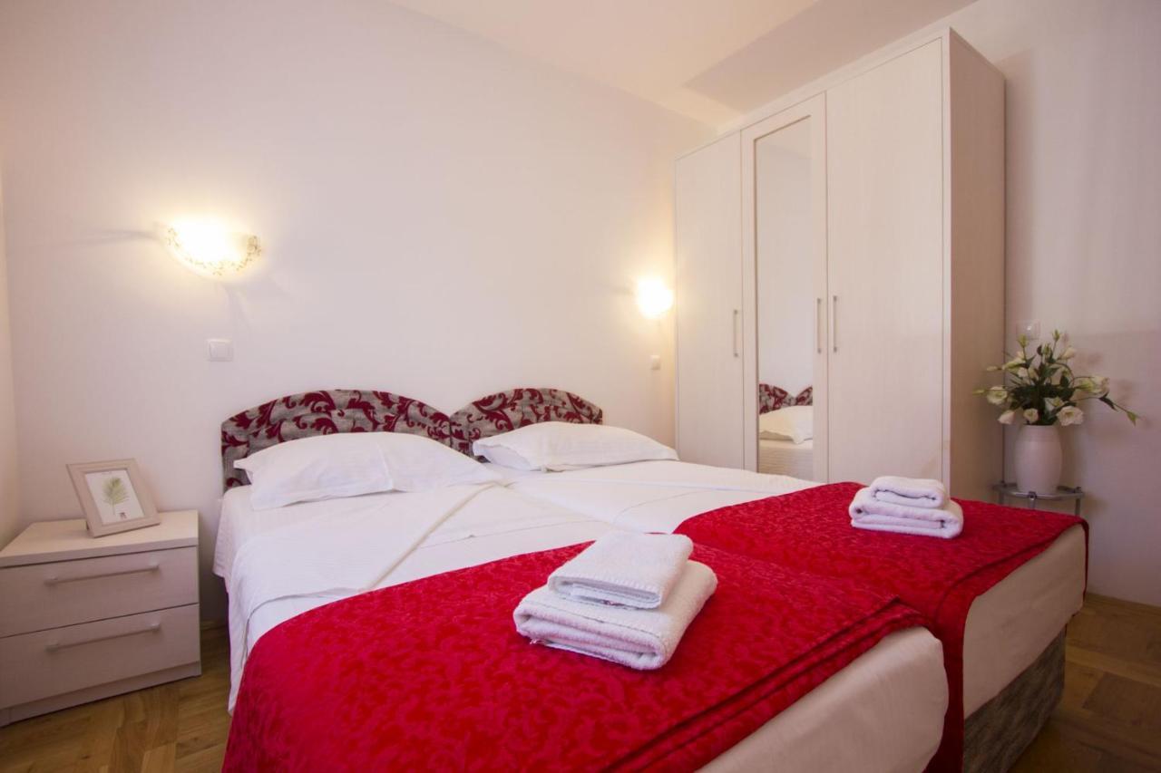 Apartments Paradise Trogir Extérieur photo