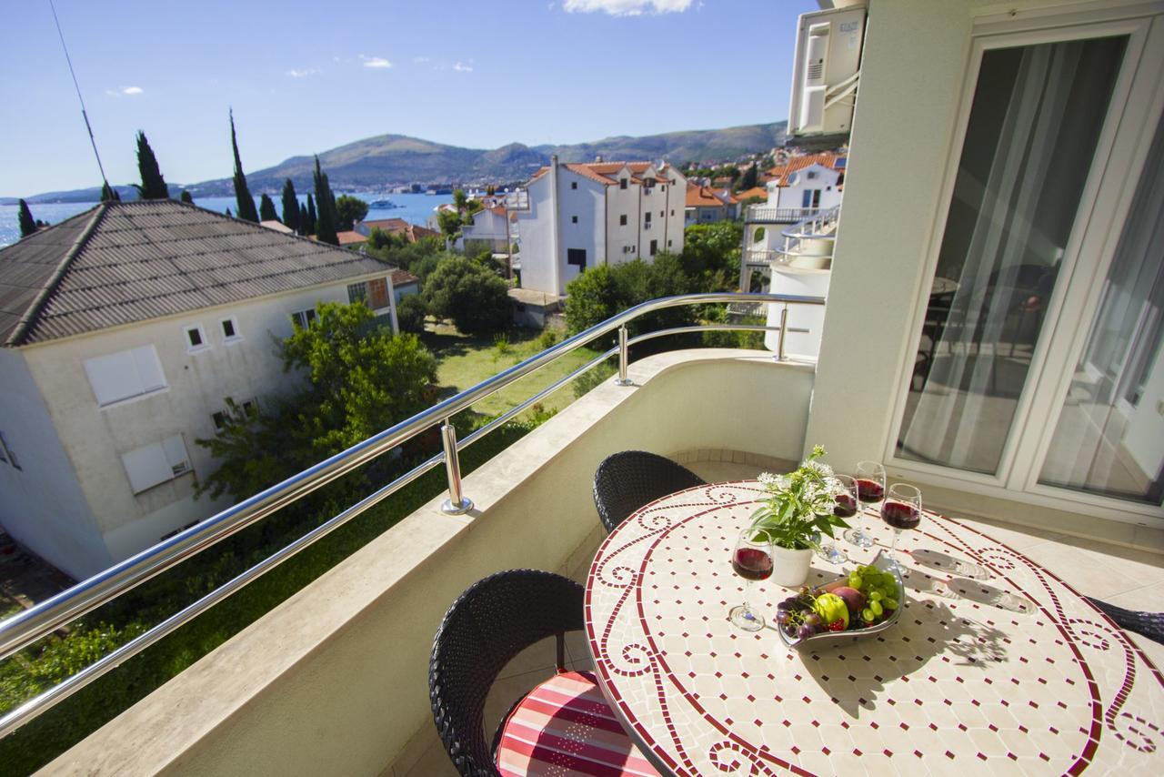 Apartments Paradise Trogir Extérieur photo
