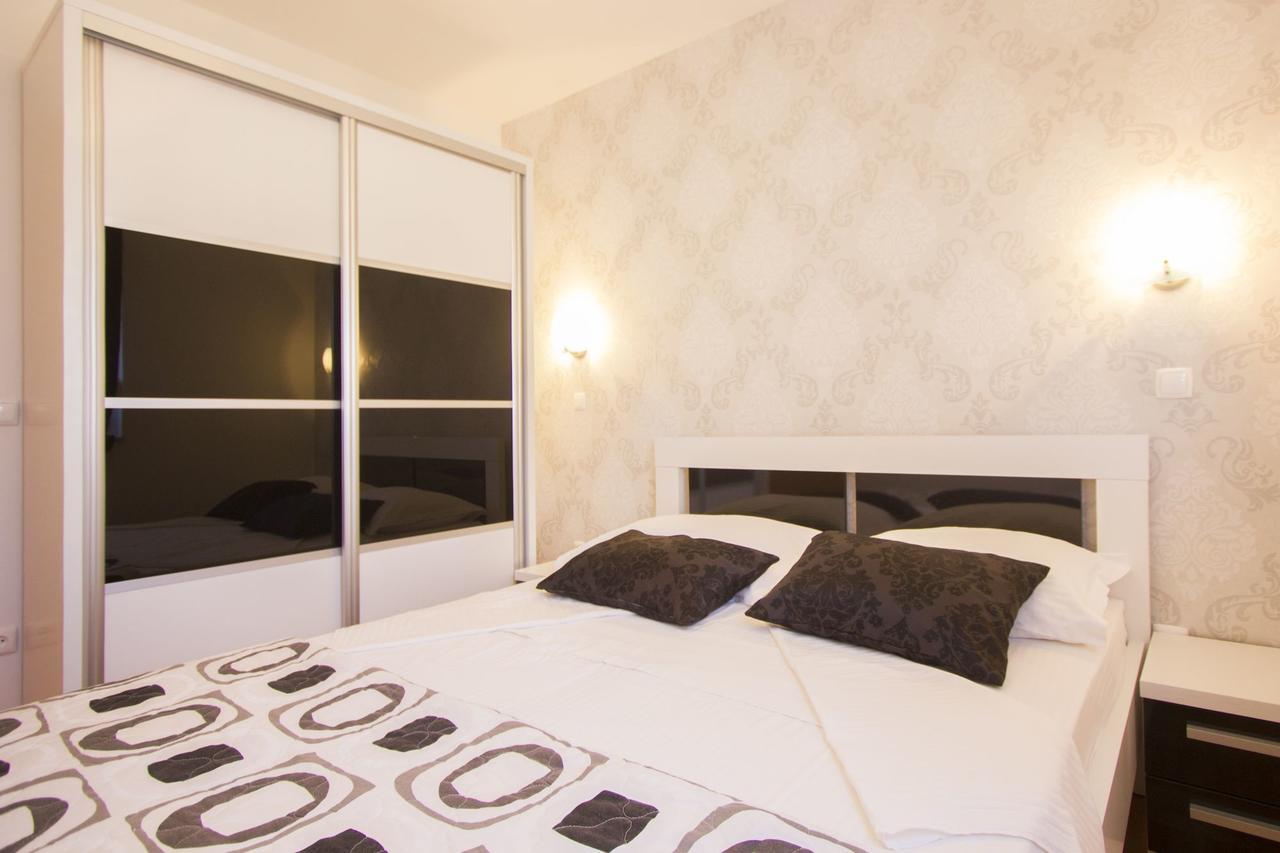 Apartments Paradise Trogir Extérieur photo