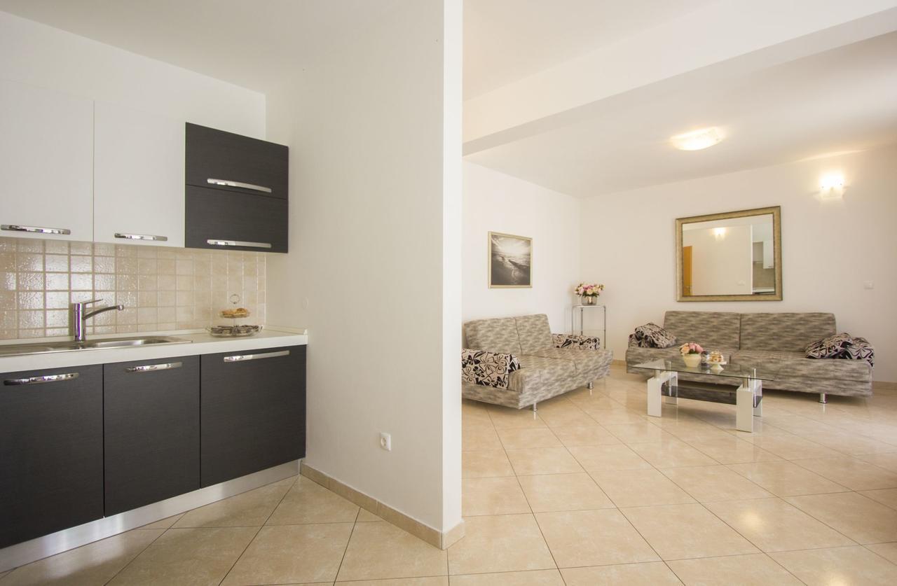 Apartments Paradise Trogir Extérieur photo
