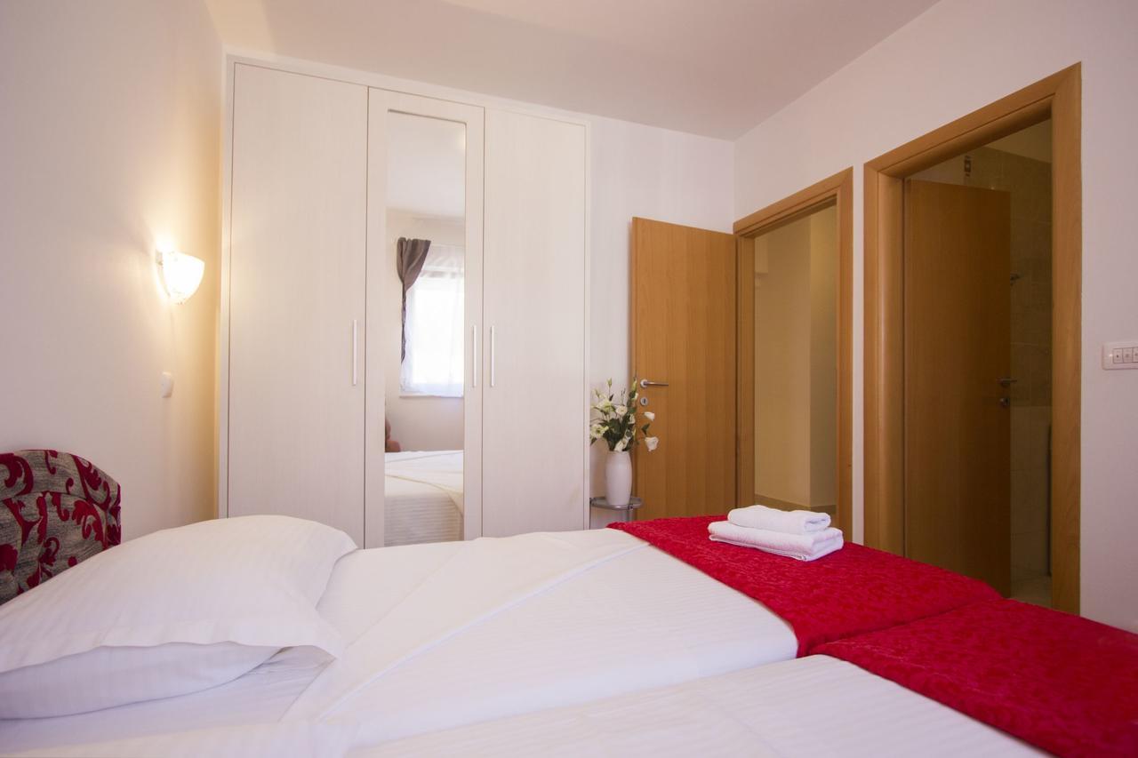 Apartments Paradise Trogir Extérieur photo