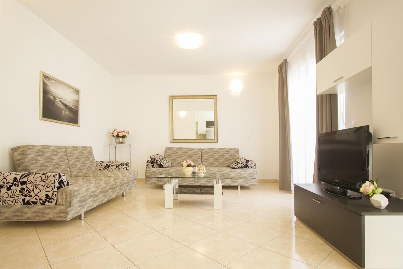 Apartments Paradise Trogir Extérieur photo